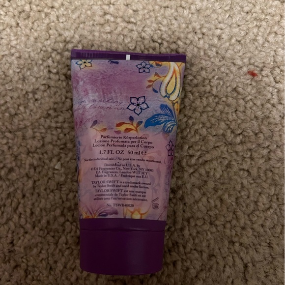 Taylor Swift wonderstruck lotion 1.7 oz - Picture 2 of 2